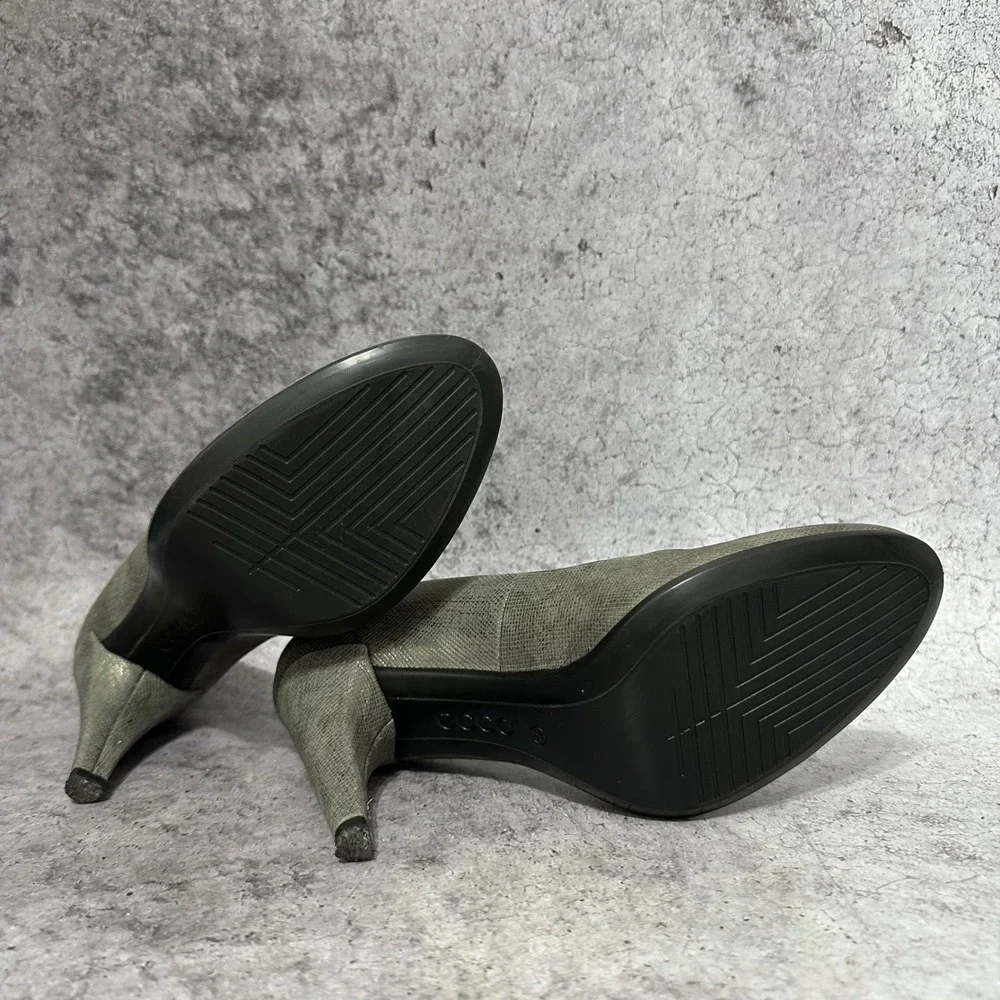 Ecco Shape 75 Sleek Pumps Womens 39 8-8.5 Gray Snakeskin Leather Heel